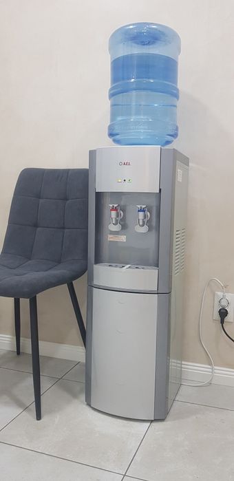 Продам кулер для воды