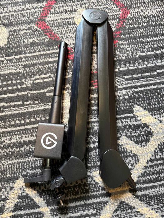 Microfon Shure MV 7 podcast + brat Elgato Wave Mic Arm High Rise