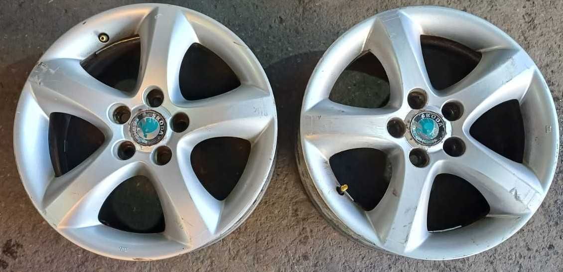 Jante 15 inch Skoda VW Audi Seat 6J R15 Cauciucuri RIKEN 185 65 15 M+S