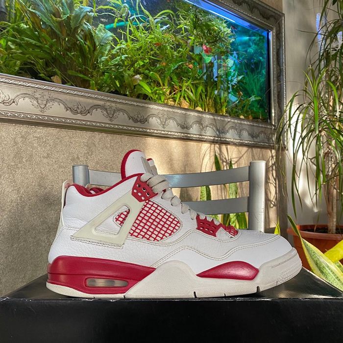 Jordan 4 alternate( nu yeezu nu dunk)