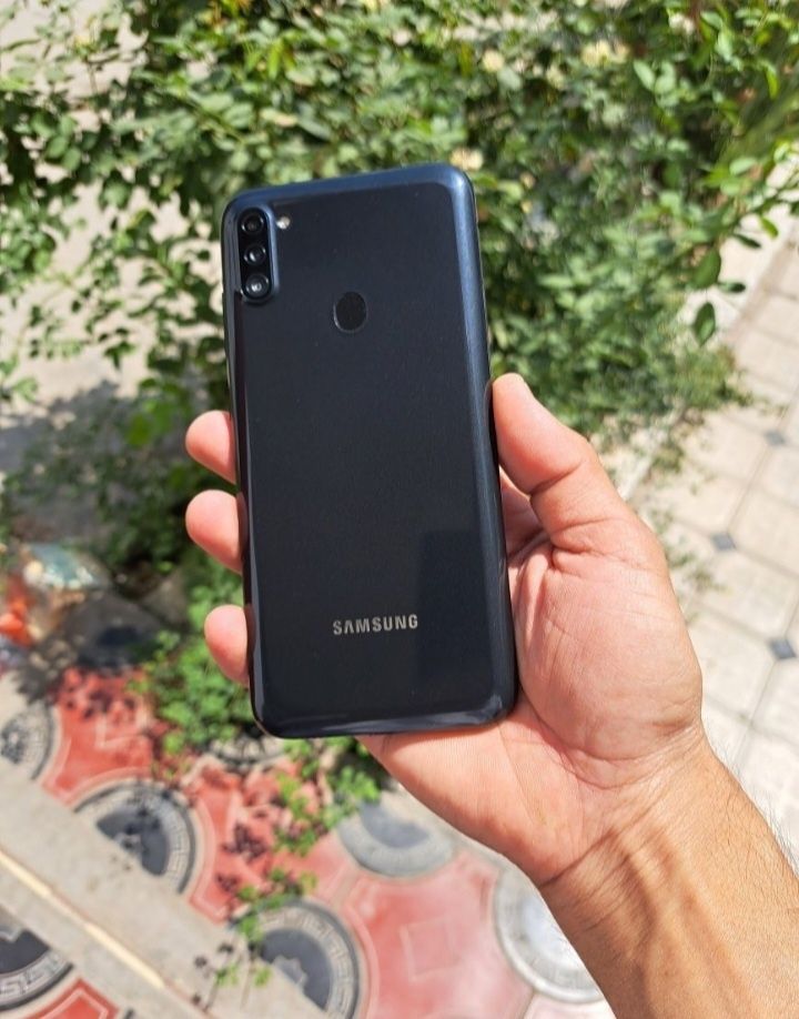 Samsung A11 idial holatda