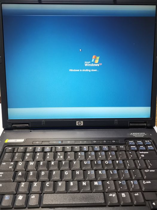 Laptop HP Compaq nx 6325-vând laptop nx6325