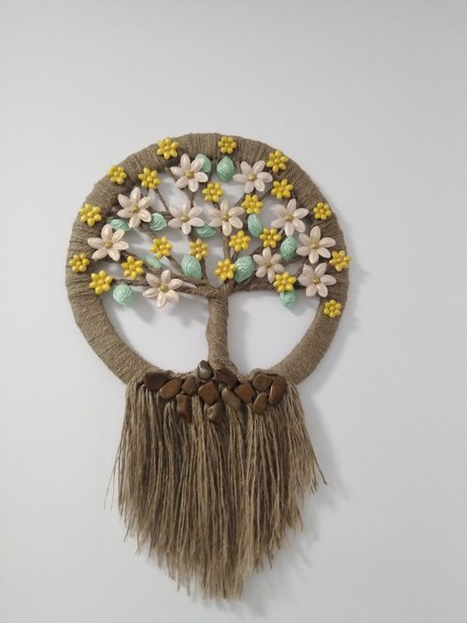 Decorațiune lucrată manual!