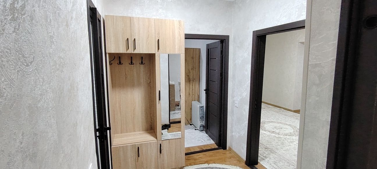Markazda arenda  metro yonida 2 xonali uy ikkinchi qavat