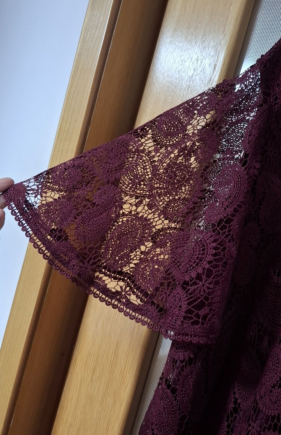 Rochie de dantelă mini