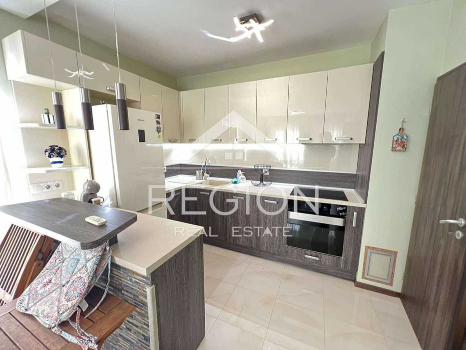 Дава се под наем Тристаен апартамент в Варна, Трошево - 90 кв.м за 800 € - Снимка #2