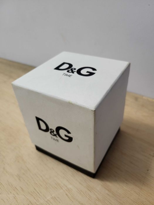 Dolce & Gabbana DW0149 Peek-a-boo argintiu, ceas de damă din piele