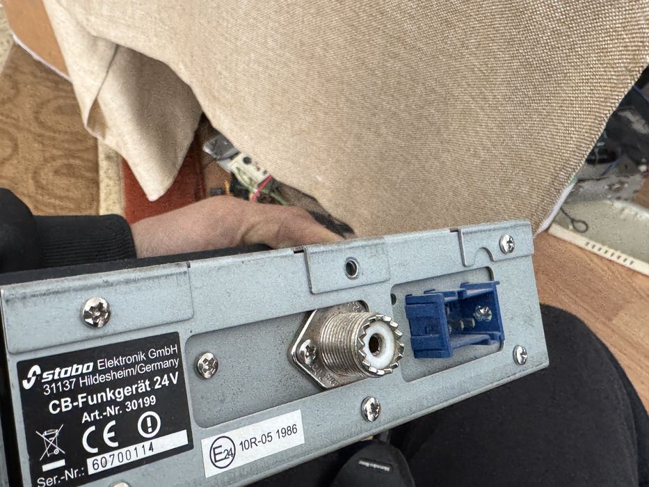 Statie cb mercedes camion 24v