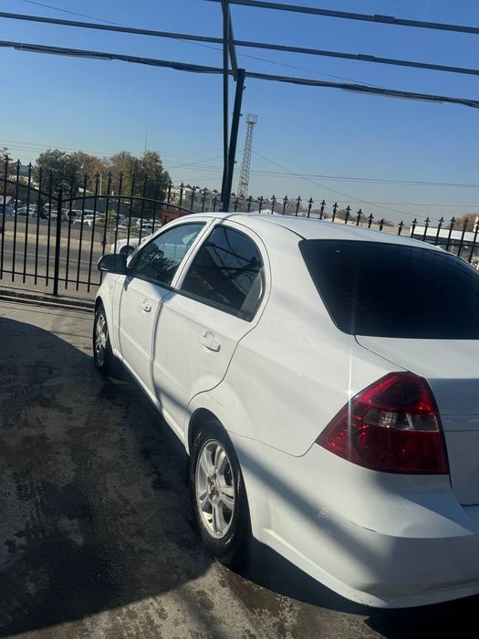 Avtomashina ijaraga beriladi