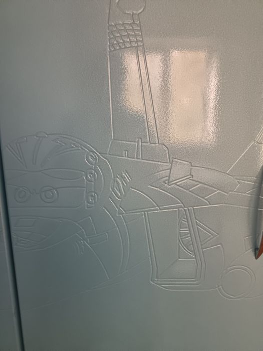 Шифонер и тумбочка в детскую