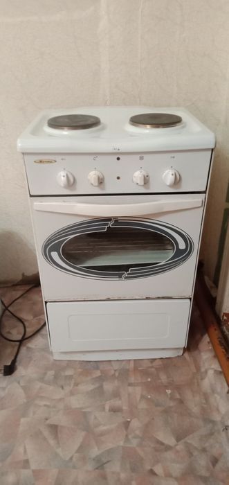 Продам электро плиту Мечта