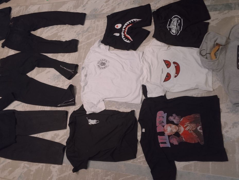 продам много одежды