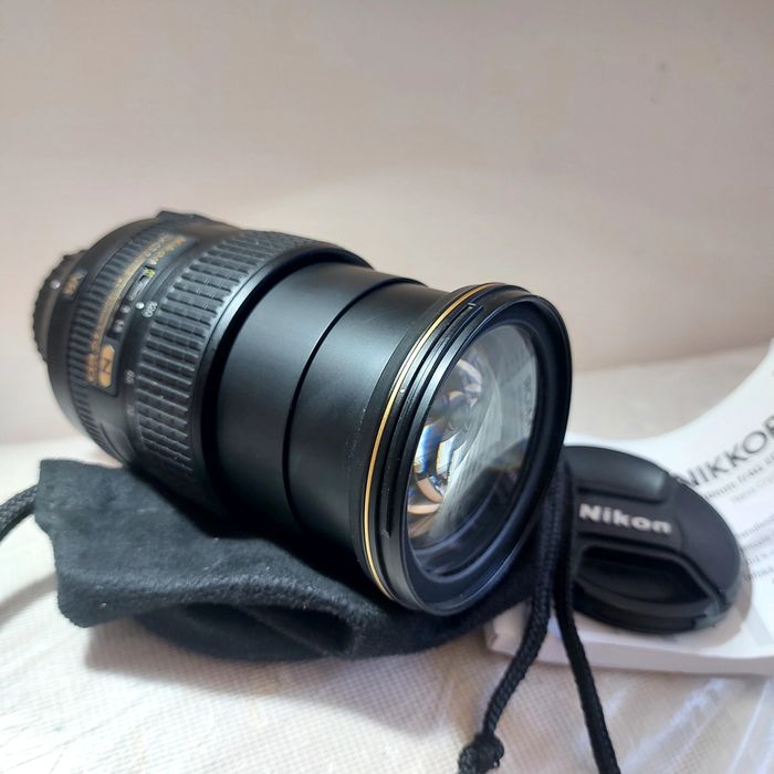 Зум- обьектив  Nikon 24-120мм
