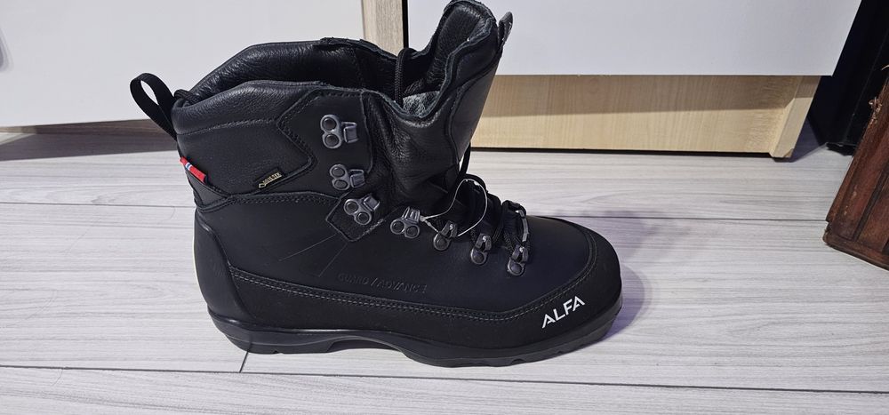 Bocanci Alfa Trekking