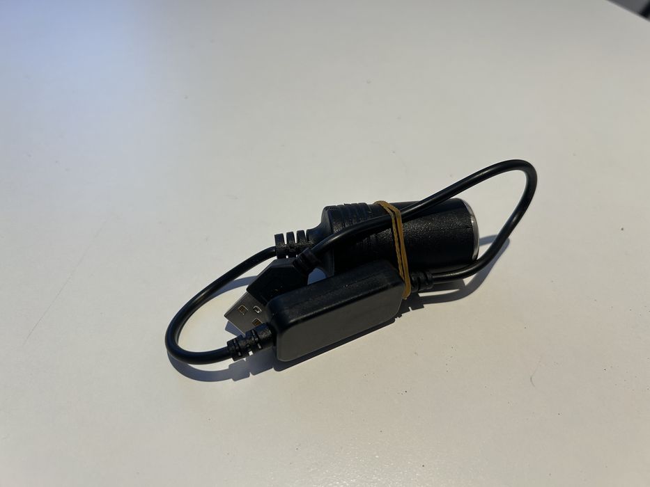 Cablu adaptor Usb 2.0 la priza 12V bricheta auto - 20cm