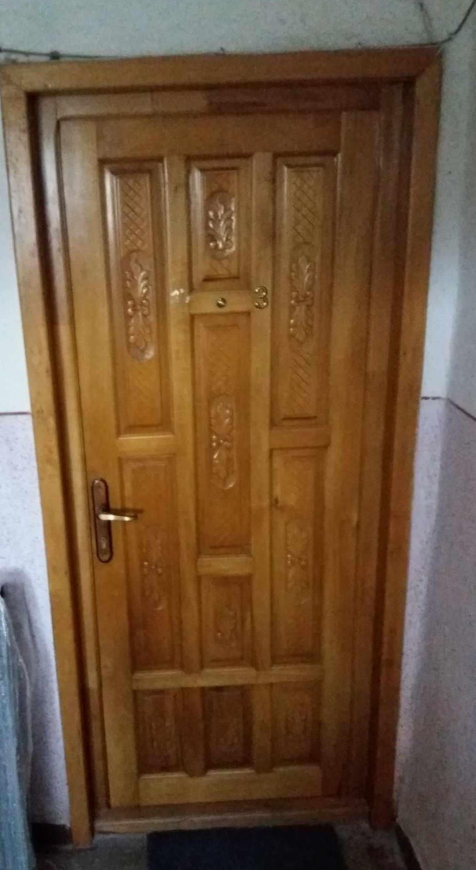 Vând ușă intrare