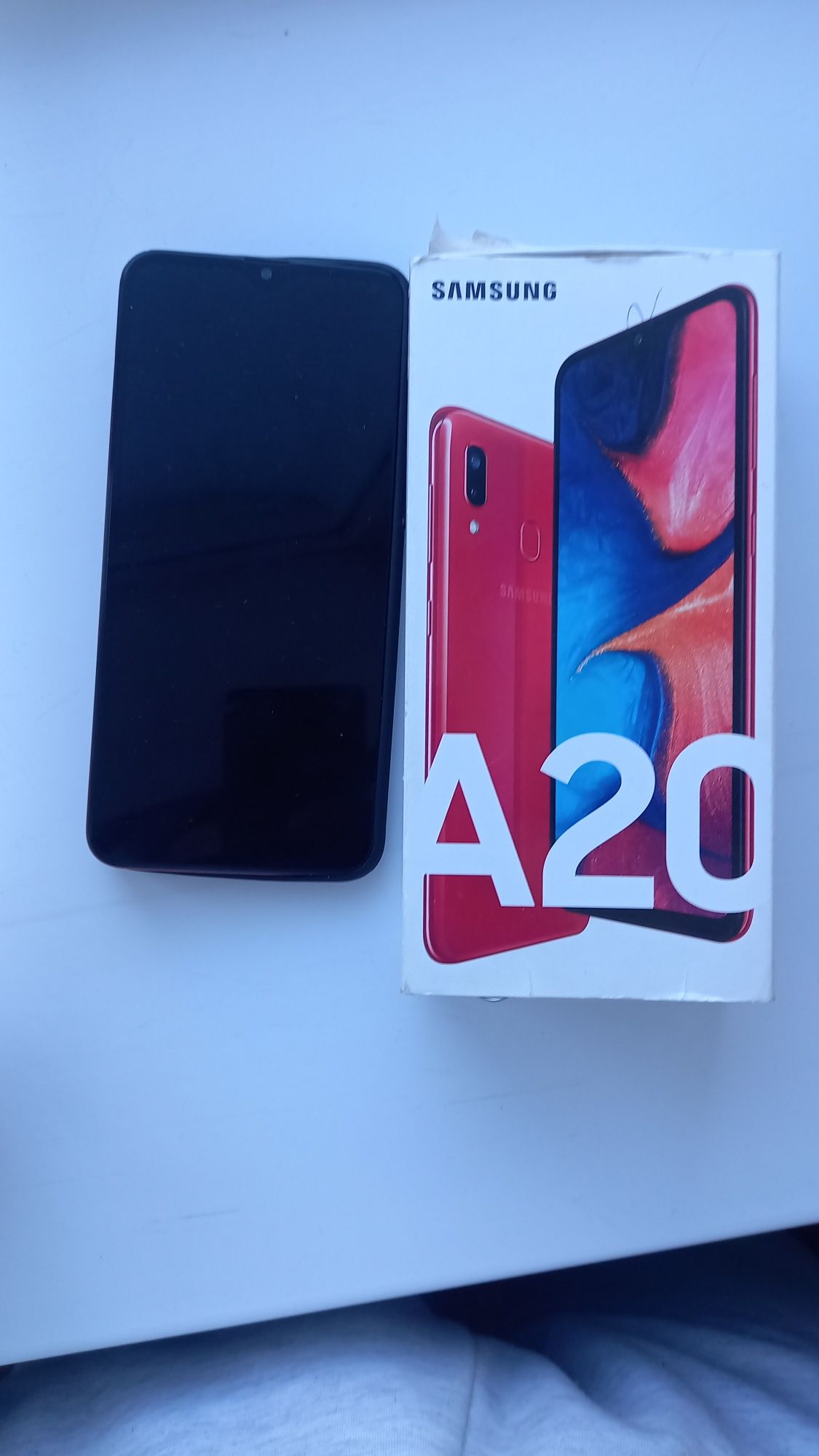 Samsung  a20 срочно