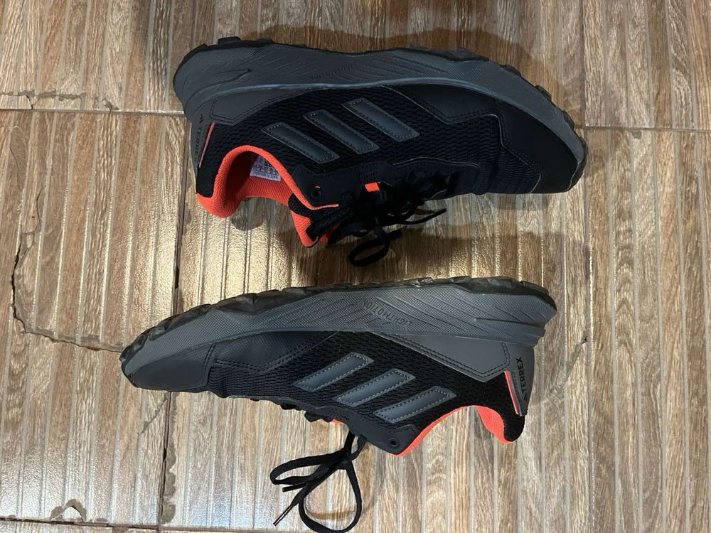 Нови мъжки маратонки Adidas terex 44.2/3.Стелка 28.5 см