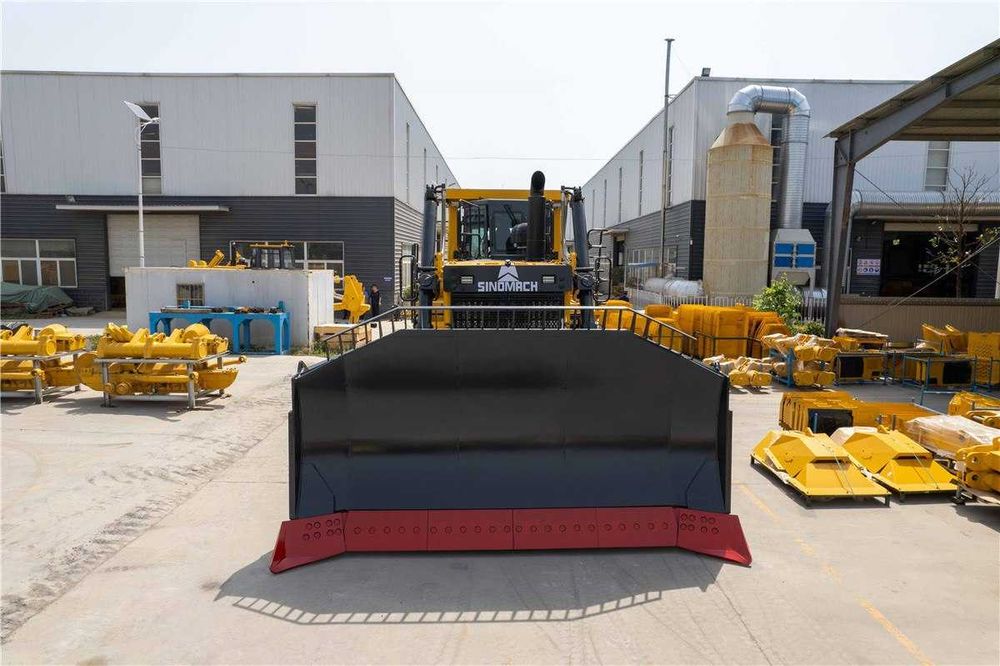 Большой Горный и Карьерный бульдозер. В рассрочку на 3 года