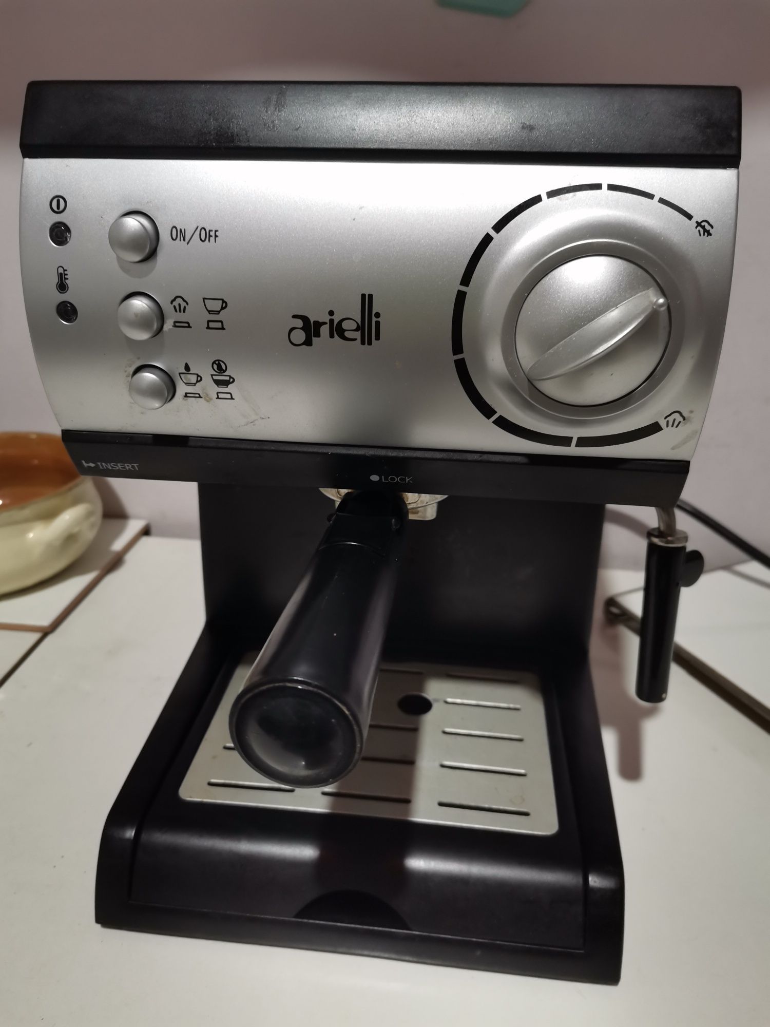 Espressor manual Arielli