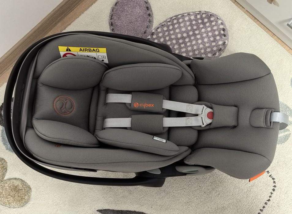 Cybex Стол за кола, Кош за новородено, Адаптори