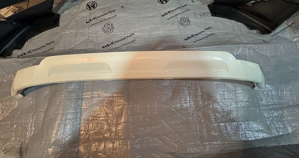 Накладка переднего бампера land cruiser 300