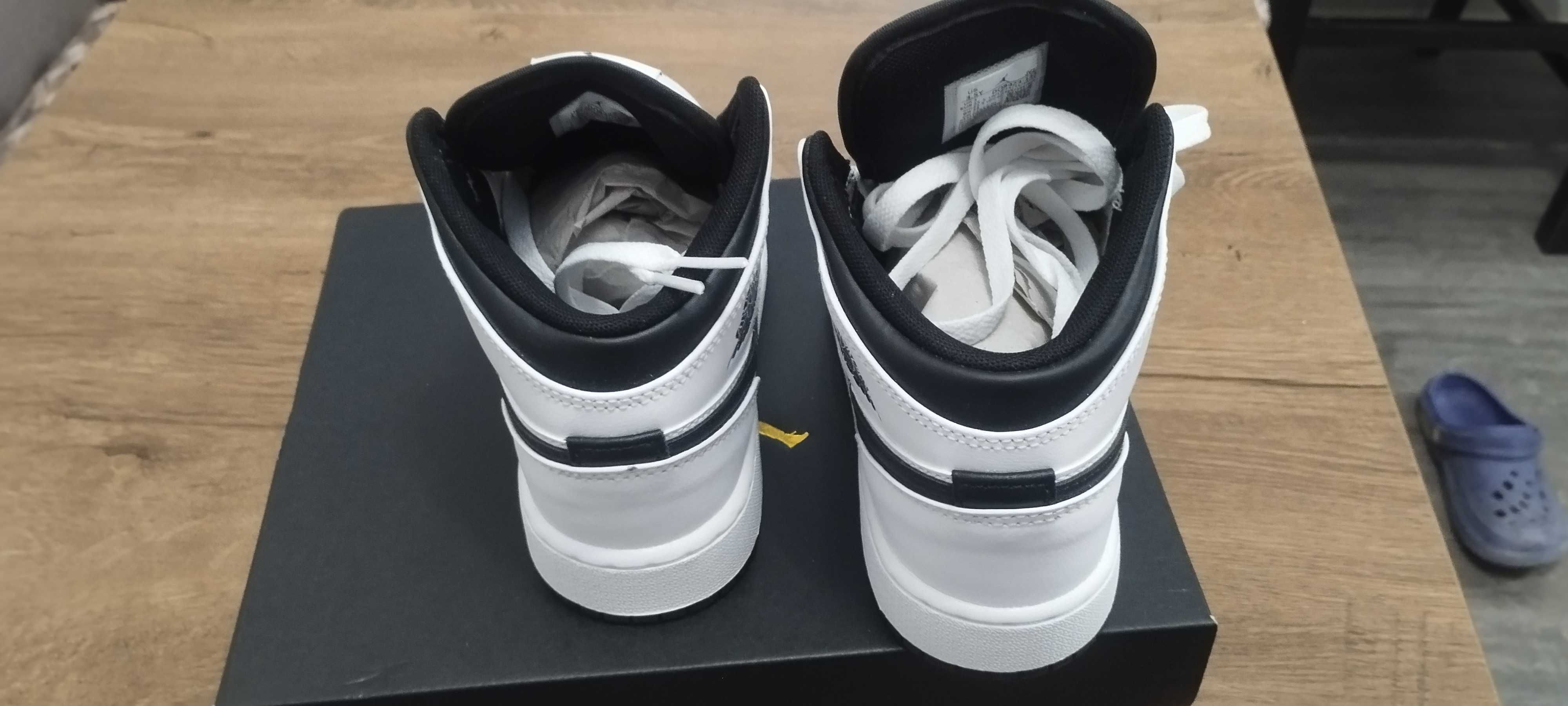 Чисто нови кецове Nike Jordan