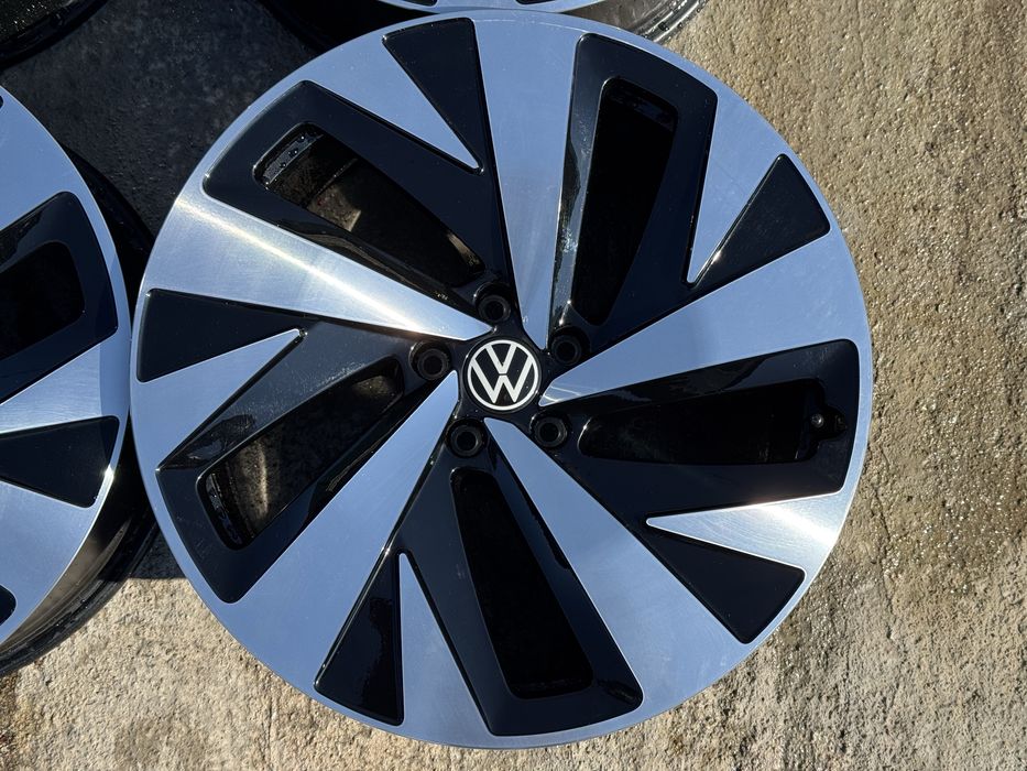 Оригинални 20” VW Джанти