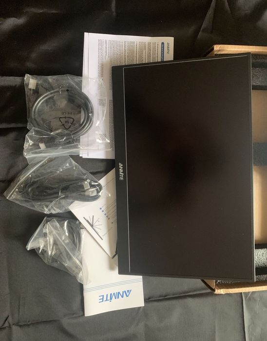 Monitor touchscreen portabil 15.6 inch nou