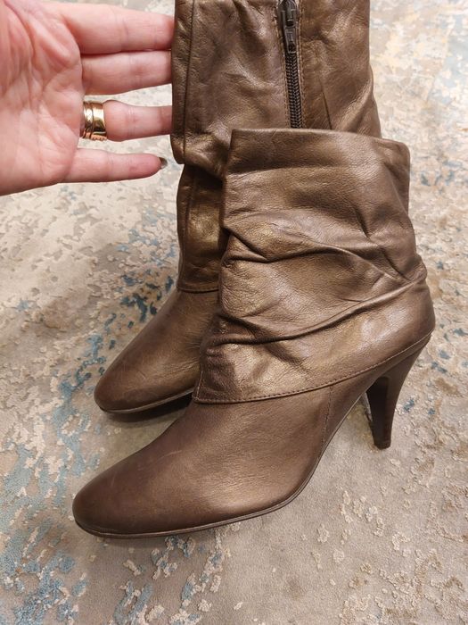 Cizme/ botine Paola Feri mărime 38. Piele naturala. Noi.