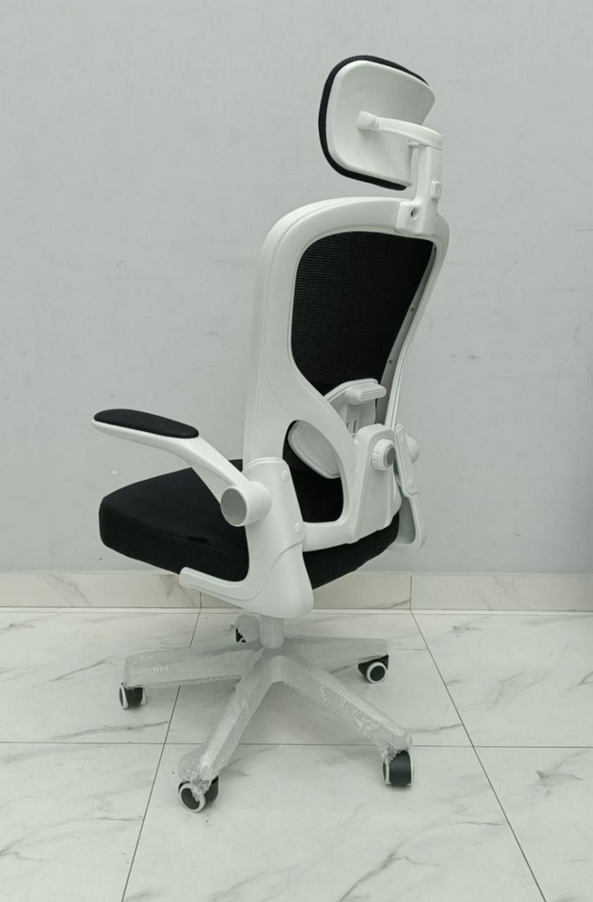 Кресло модель Ариола black white. Есть доставка и гарантия