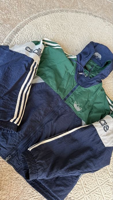 Продам куртку винтажную Adidas
