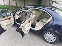 Proprietar, vând Mercedes Benz E-Class