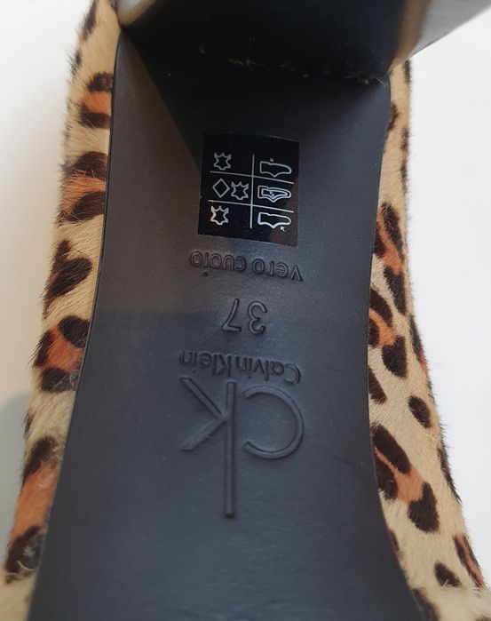 Pantofi CK - piele întoarsă cu fir lung - animal print - 37
