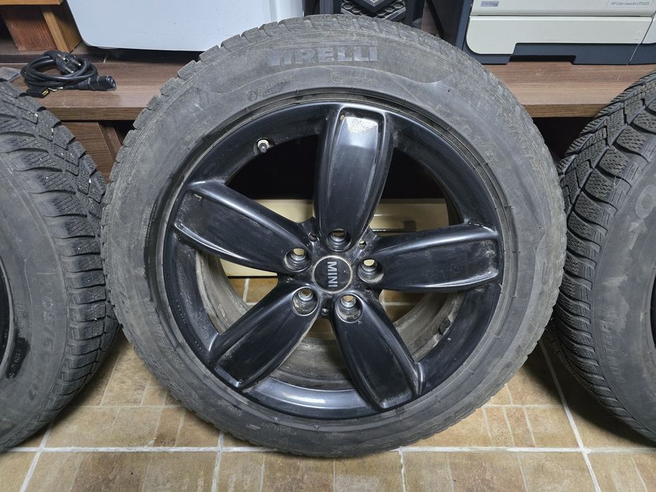 Jante Roti cu anvelope iarna 18" mini F60 COUNTRYMAN