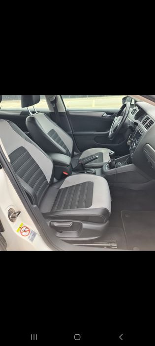 Vand/Schimb cu autoplatforma 3,5T 
VW Jetta 2012