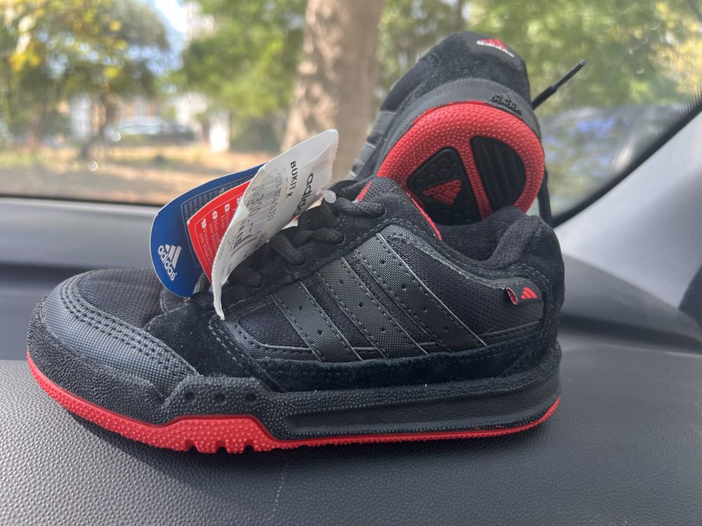 Маратонки Adidas