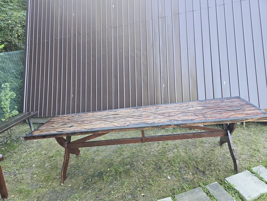 Masa 10- 12 persoane