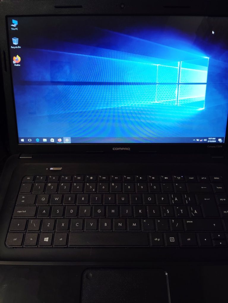 Laptop HP Presario CQ58