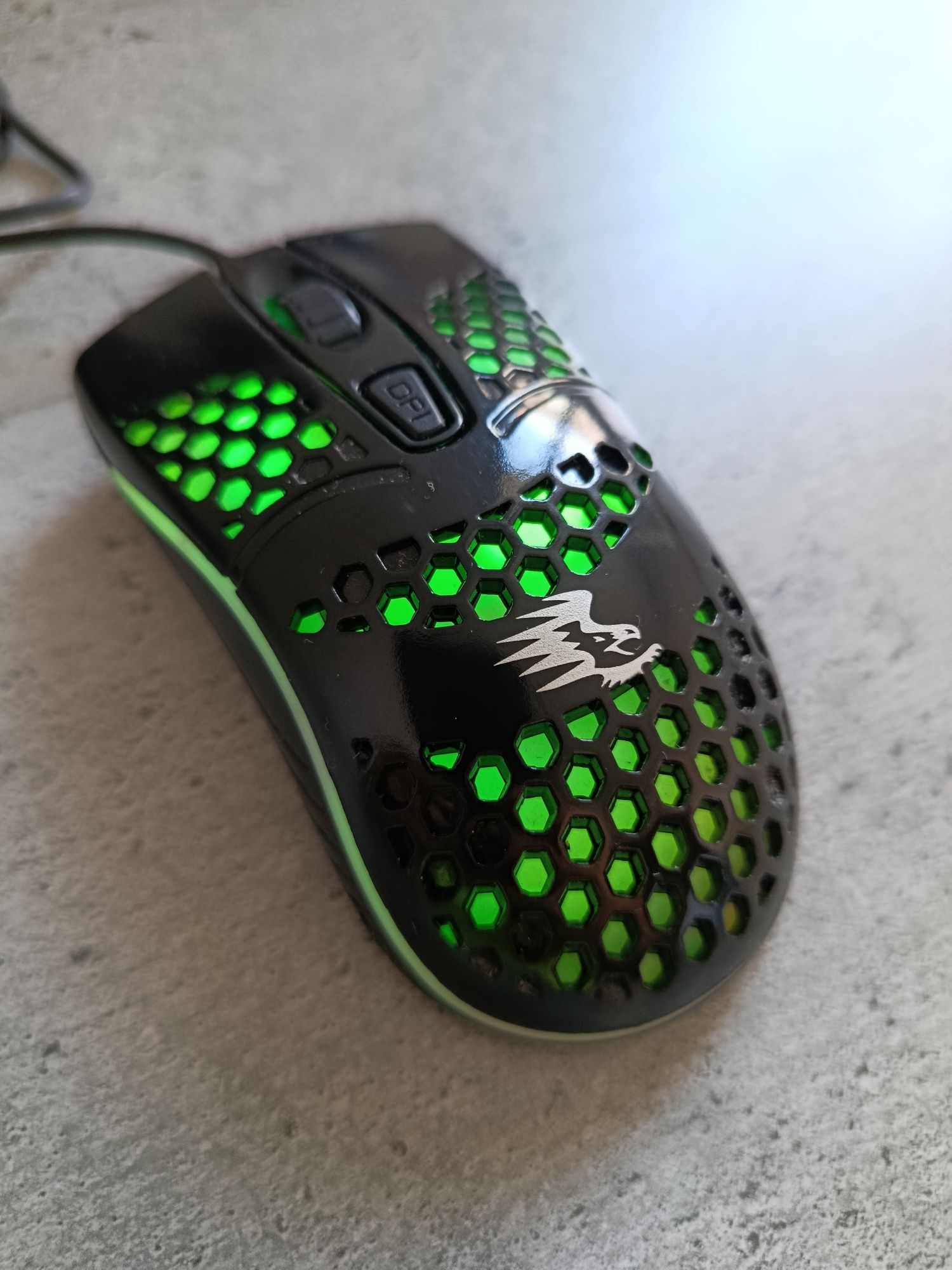 Геймърска мишка с RGB светлини