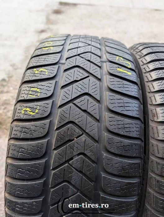 SET 2 Anvelope Iarna 205/50 R17 PIRELLI Sottozero 3 93H