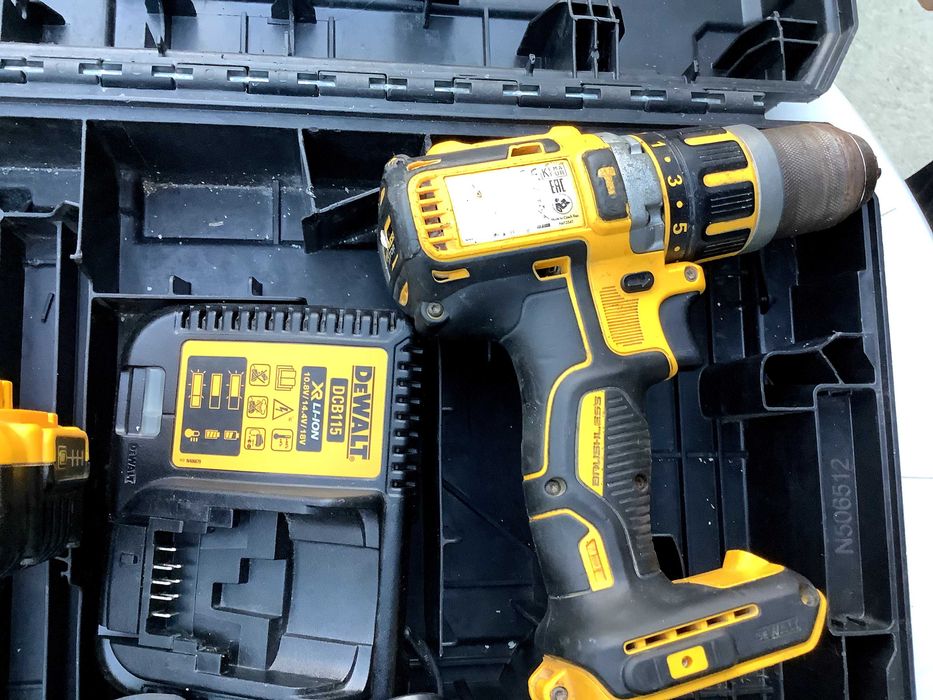 Винтоверт Dewalt 776/795