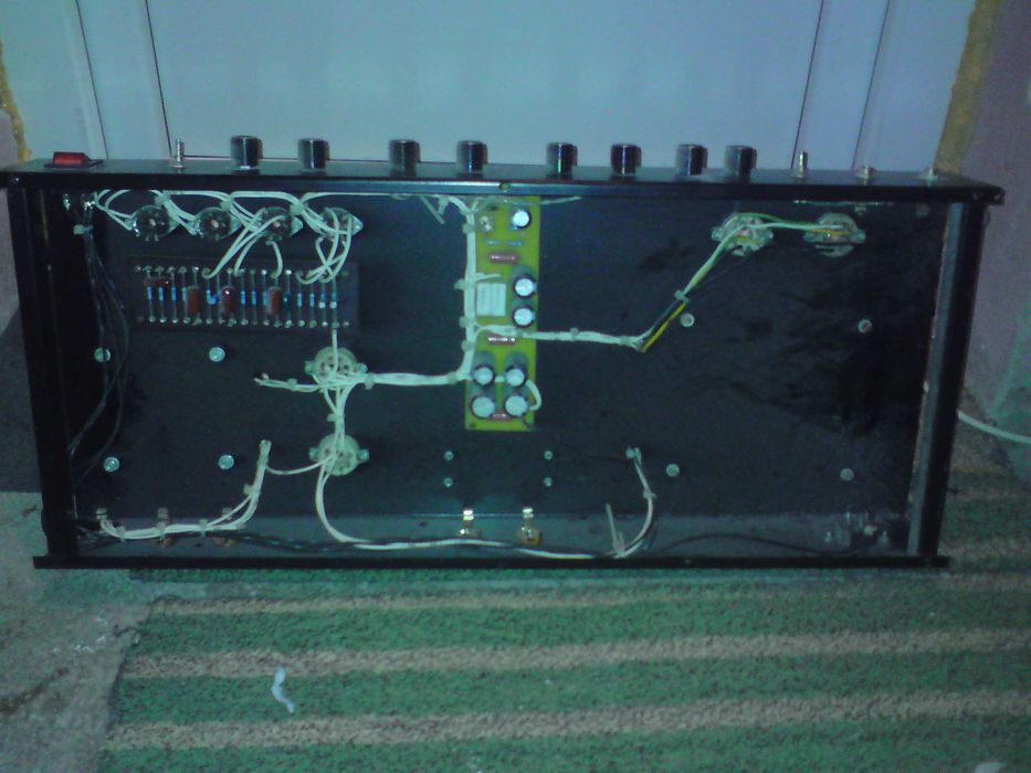 statie tuburi electronice, amplificator lampi ecc83 el34 clona Marshal