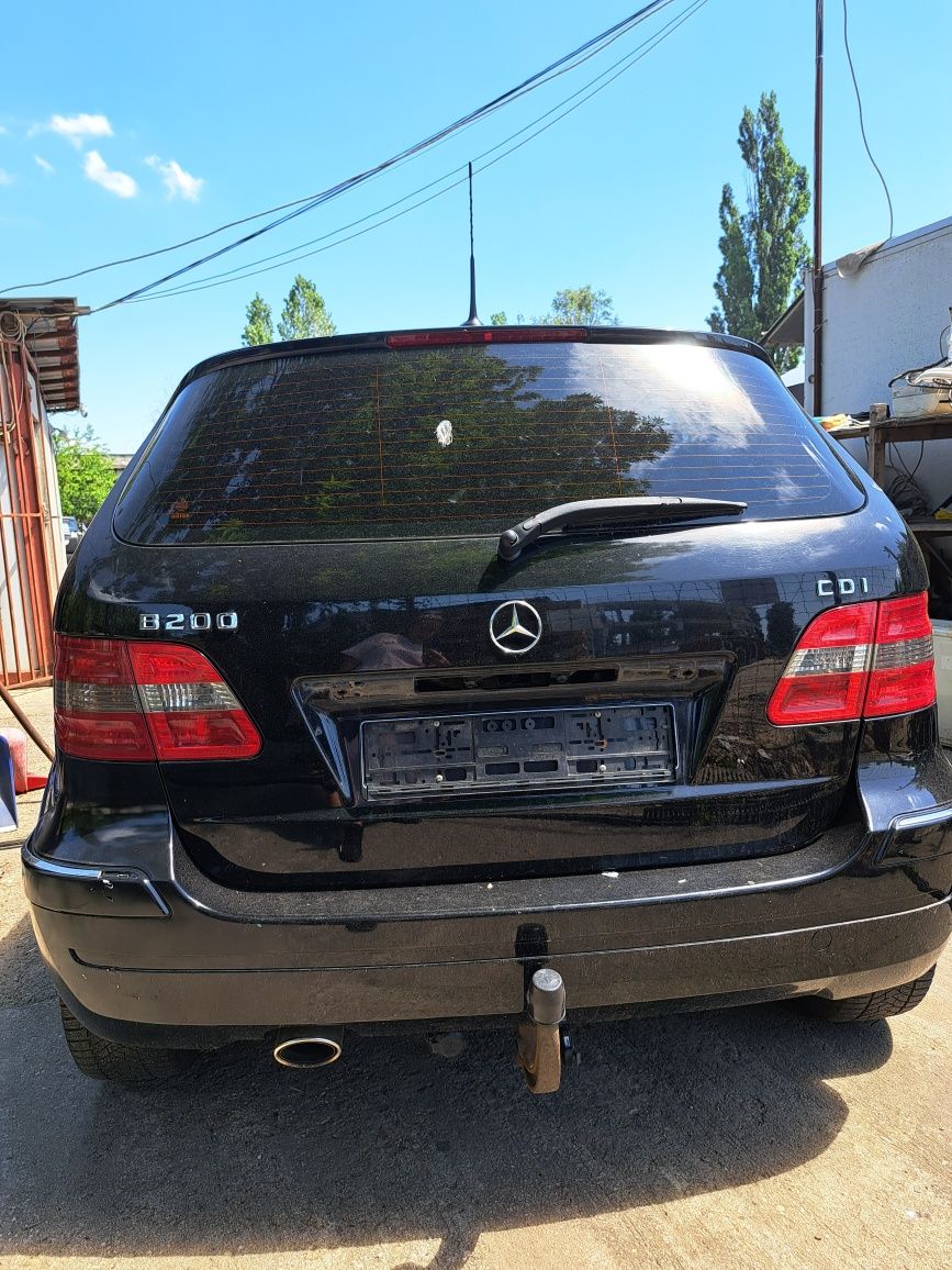 Dezmembrez Mercedes Benz B Class w245  2.0 D 103 kw Euro 4