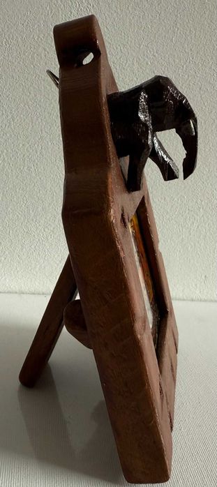 Cadou tablou original intitulat SEF DE TRIB,rama originala din Africa