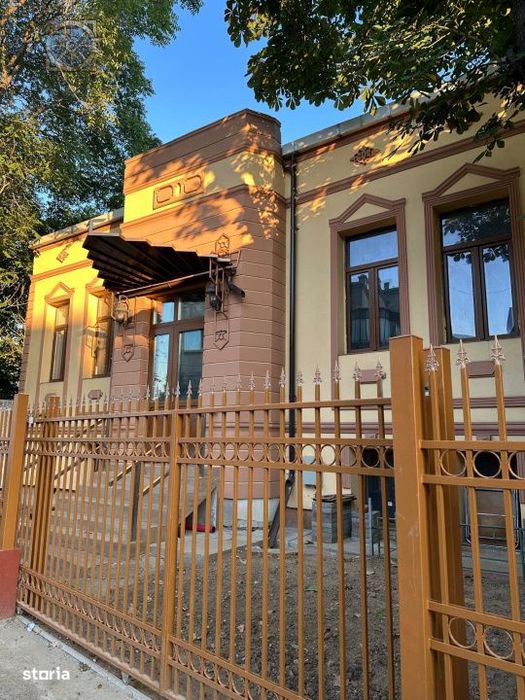 Spatiu De Birouri In Vila Moderna - Ideal Pentru Firma -Stirbei Voda