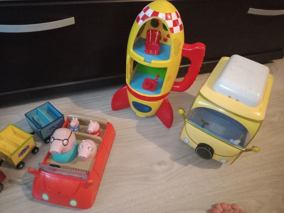 Lot jucarii Pepa pig masina tren autobuz racheta