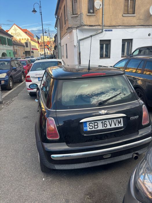 Vând mini cooper