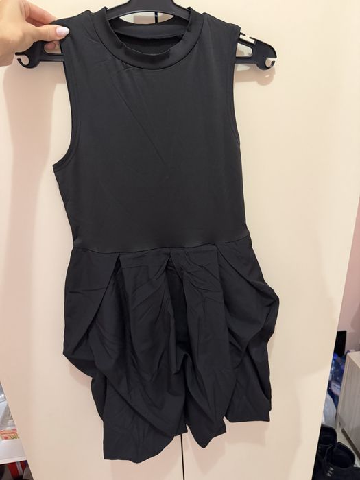 Официална рокли черна, червена, бежова - S размер