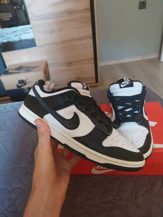 Продавам Nike dunk low panda